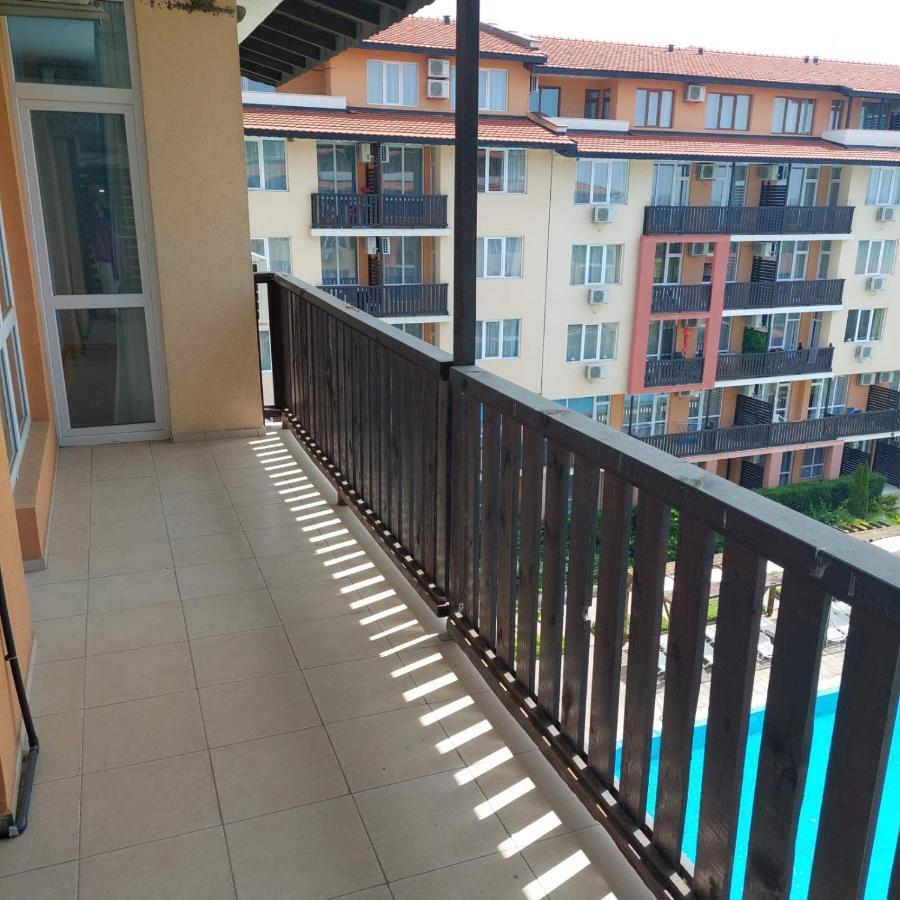 Apartcomplex Chateau أهيلوي المظهر الخارجي الصورة