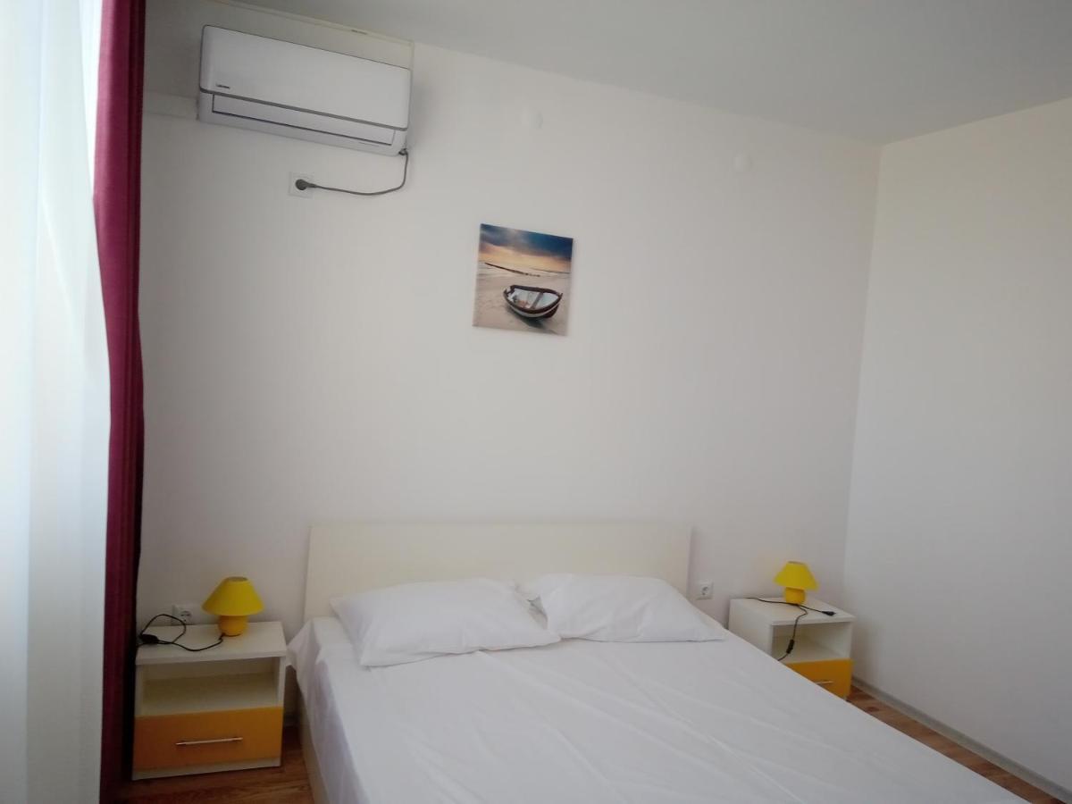 Apartcomplex Chateau أهيلوي المظهر الخارجي الصورة