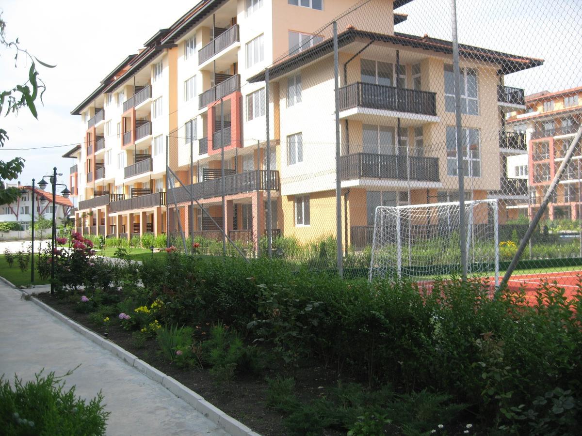 Apartcomplex Chateau أهيلوي المظهر الخارجي الصورة